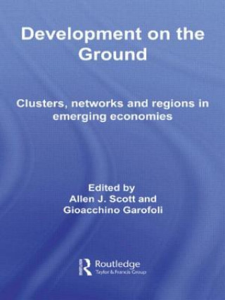 Libro Development on the Ground Allen J. Scott