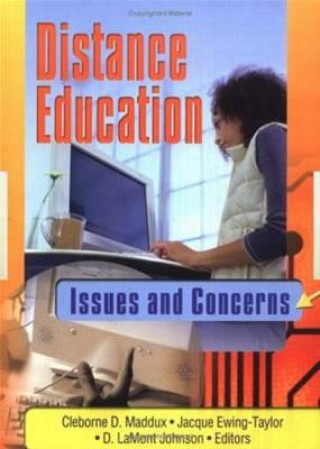 Livre Distance Education D. LaMont Johnson