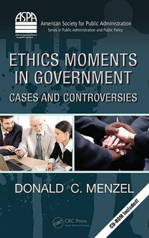 Kniha Ethics Moments in Government Donald C. Menzel