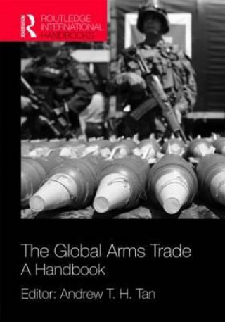 Kniha Global Arms Trade 