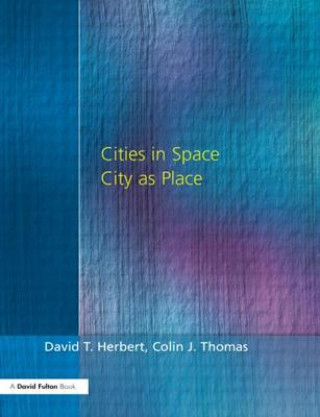 Książka Cities In Space Colin J. Thomas