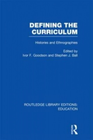 Carte Defining The Curriculum 
