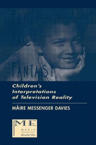 Kniha Fake, Fact, and Fantasy Maire Messenger Davies