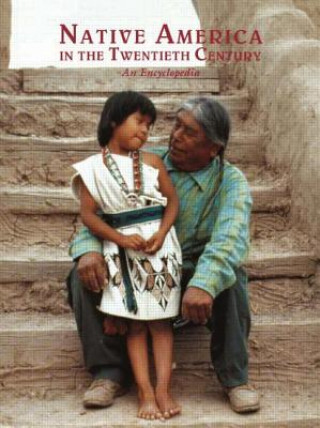 Kniha Native America in the Twentieth Century Mary B. Davis