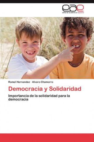 Książka Democracia y Solidaridad Romel Hernandez