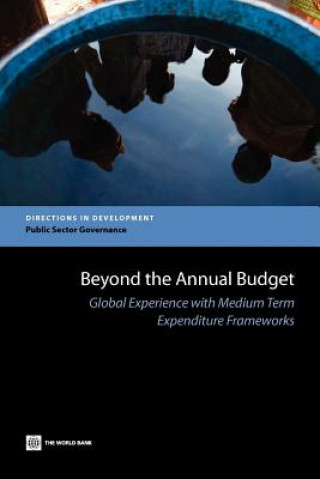 Knjiga Beyond the Annual Budget World Bank