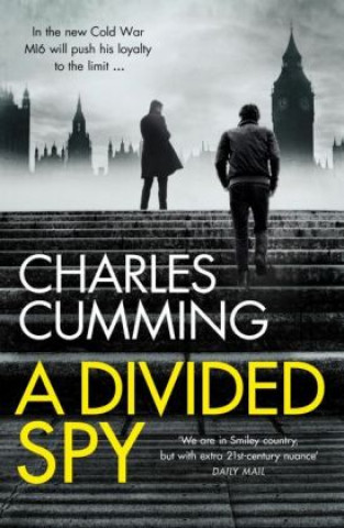Kniha Divided Spy Charles Cumming