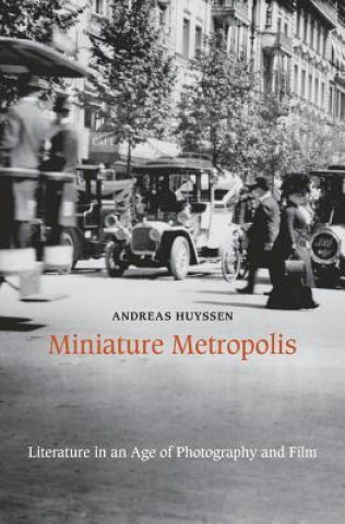 Libro Miniature Metropolis Andreas Huyssen