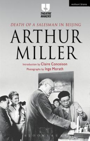 Kniha Death of a Salesman' in Beijing Arthur Miller