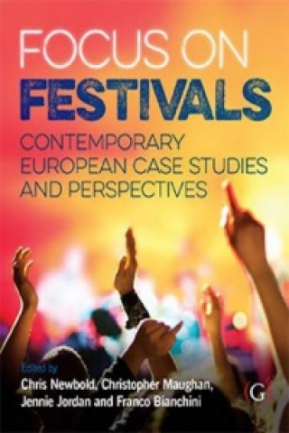 Kniha Focus On Festivals Chris Newbold