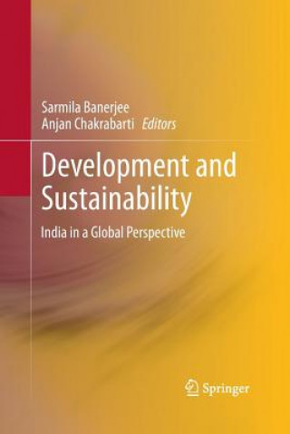 Knjiga Development and Sustainability Sarmila Banerjee