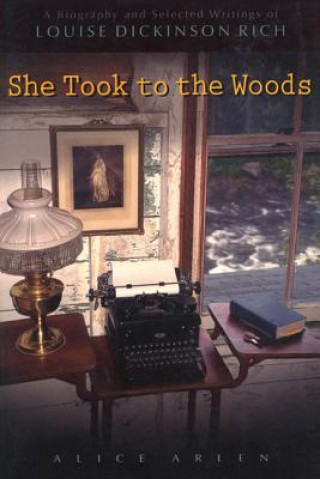 Könyv She Took to the Woods Alice Arlen