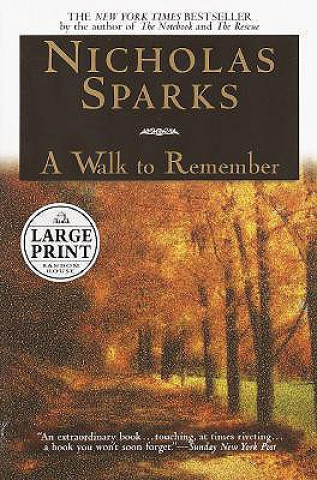 Книга A Walk to Remember Nicholas Sparks