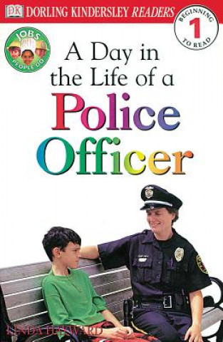 Könyv A Day in the Life of a Police Officer Linda Hayward