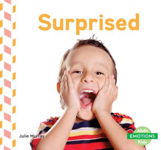 Knjiga Surprised Julie Murray