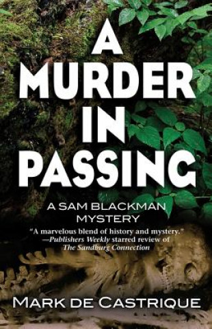 Kniha Murder in Passing Mark de Castrique
