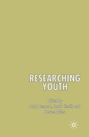 Kniha Researching Youth A. Bennett