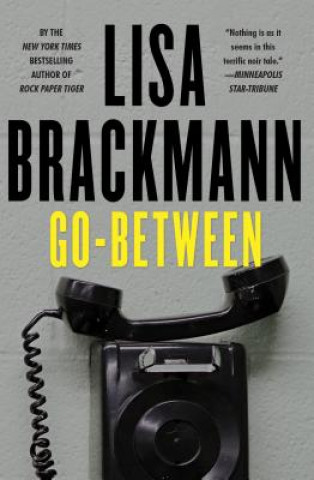 Libro Go-between Lisa Brackmann