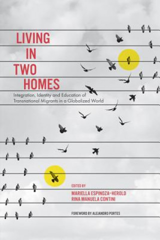 Könyv Living in Two Homes Mariella Espinoza Herold