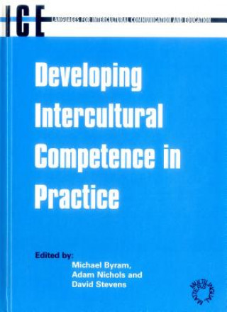 Könyv DEVELOPING INTERCULTURAL COMPE Michael Byram