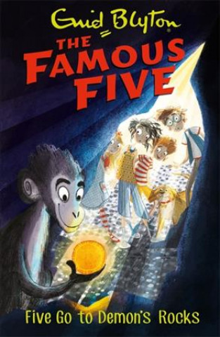 Könyv Famous Five: Five Go To Demon's Rocks Enid Blyton