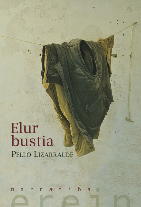 Книга Elur bustia 