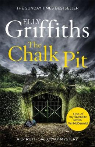 Könyv Chalk Pit Elly Griffiths