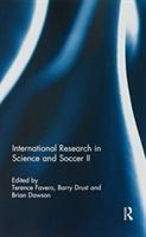 Könyv International Research in Science and Soccer II 