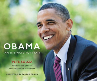 Könyv Obama: An Intimate Portrait Pete Souza
