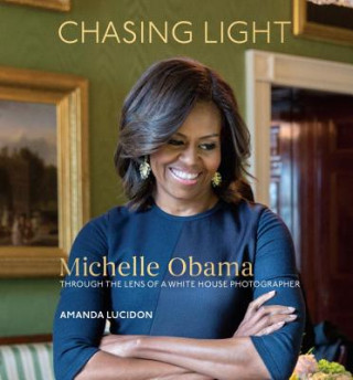 Книга Chasing Light Amanda Lucidon