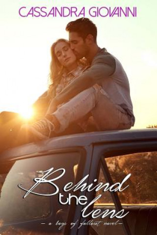 Boek Behind the Lens Cassandra Giovanni