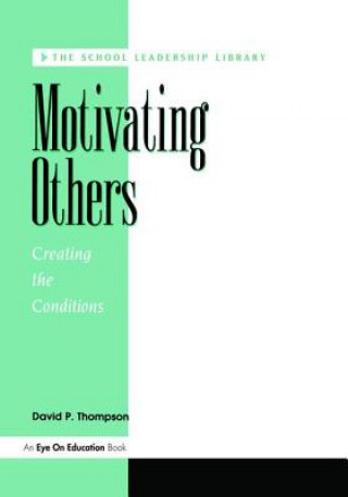 Kniha Motivating Others Thompson