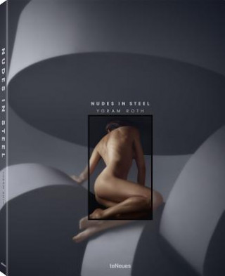 Kniha Nudes in Steel Yoram Roth