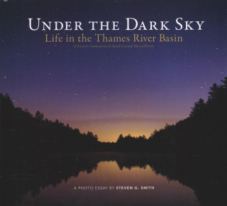 Kniha Under the Dark Sky Steven G. Smith