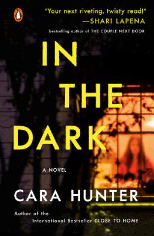 Könyv In the Dark Cara Hunter
