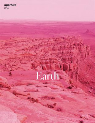 Könyv Aperture 234: Earth Michael Famighetti