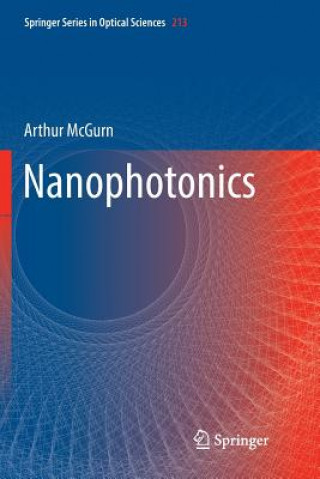 Kniha Nanophotonics Arthur McGurn
