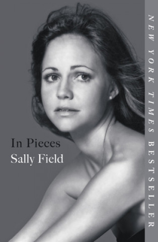 Książka In Pieces Sally Field