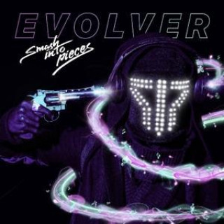 Zvok Evolver Smash Into Pieces