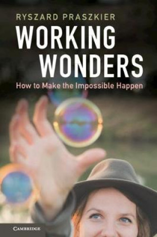 Kniha Working Wonders Ryszard Praszkier