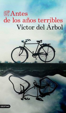 Kniha Antes de los a?os terribles Victor del Arbol