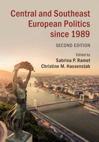 Könyv Central and Southeast European Politics since 1989 Sabrina P. Ramet