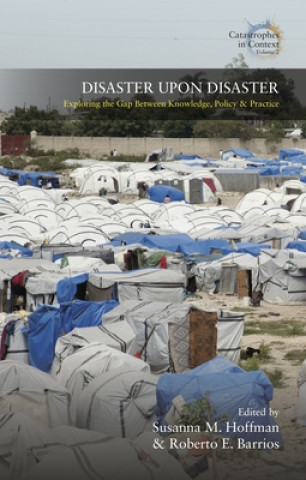 Knjiga Disaster Upon Disaster Susanna M. Hoffma