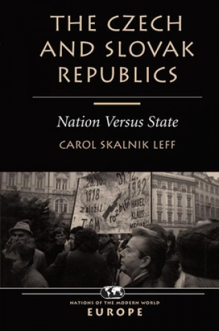 Carte Czech And Slovak Republics Carol Leff