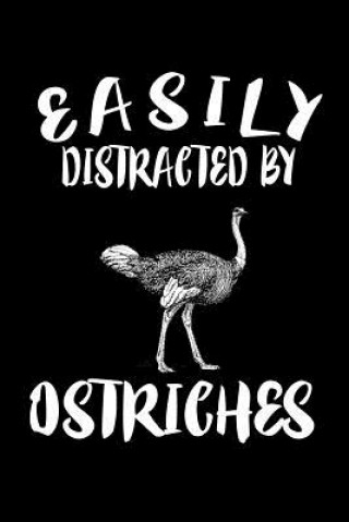Carte Easily Distracted By Ostriches: Animal Nature Collection Marko Marcus