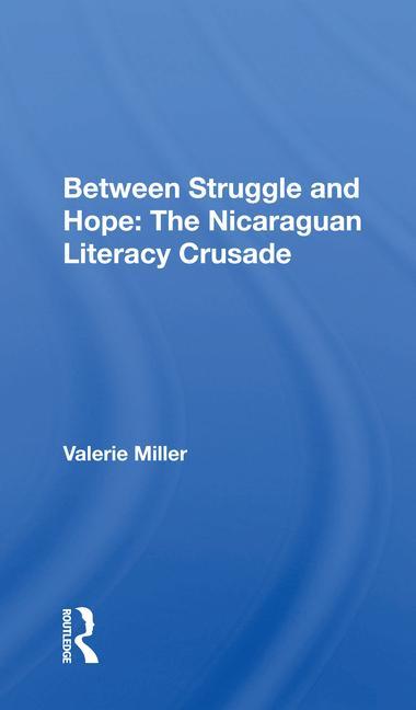 Boek Between Struggle And Hope Valerie Miller