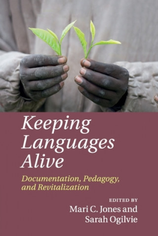 Kniha Keeping Languages Alive Mari C. Jones