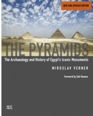 Kniha Pyramids Zahi Hawass
