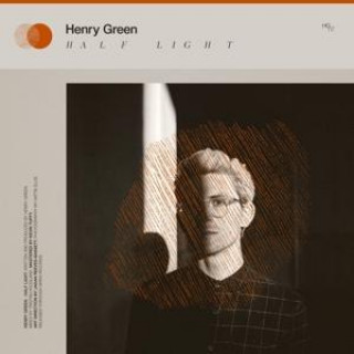 Zvok Half Light Henry Green