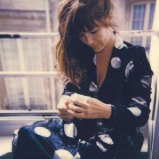 Audio Sister Mina Tindle